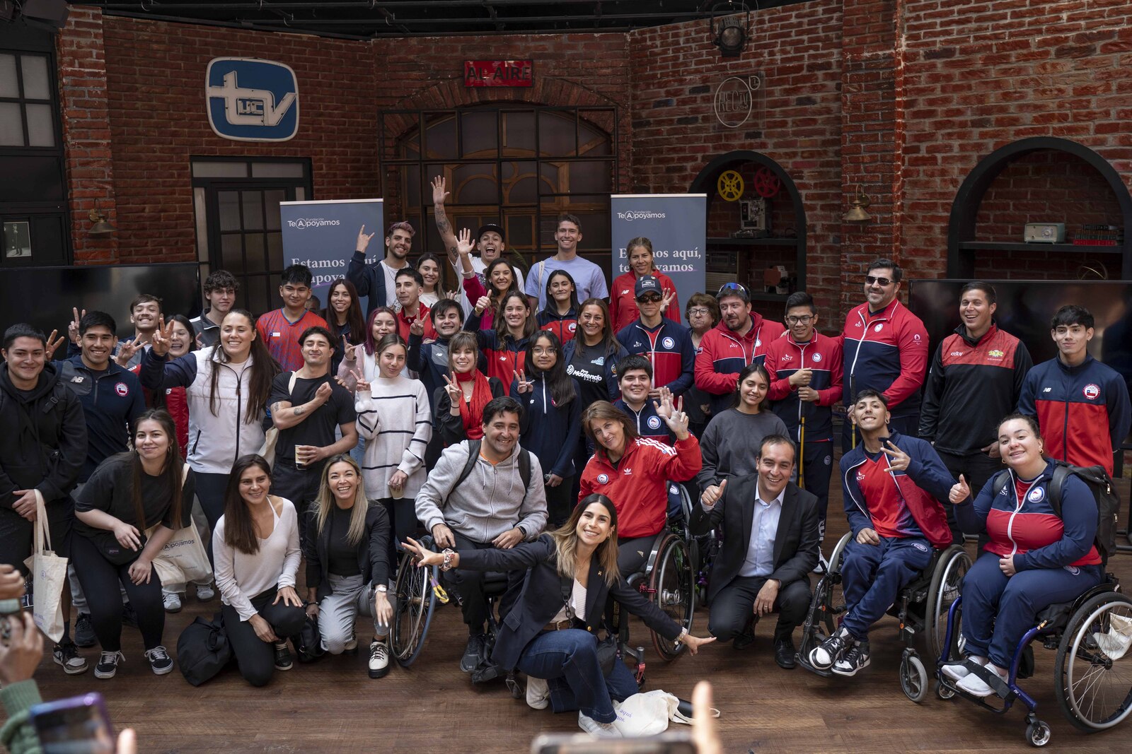 Encuentro reunió por primera vez a deportistas e instituciones del mundo público y privado