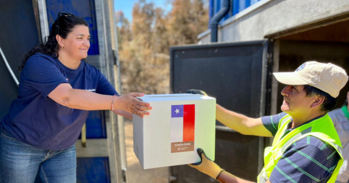 Fundación Luksic entrega 1.000 cajas de primera necesidad para familias de Punta de Parra