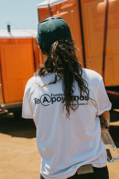 Fundaciones de la familia Luksic entregan miles de aportes en terreno