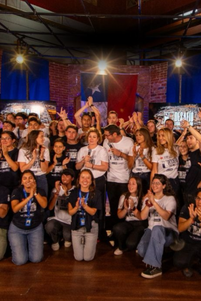 Fundación Luksic se compromete con la construcción de escuela modular de Punta de Parra